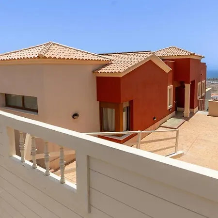 Men Men * Caleta De Fuste