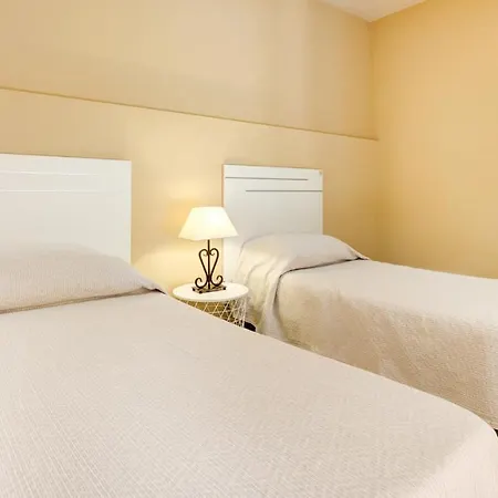 Men Men Caleta De Fuste